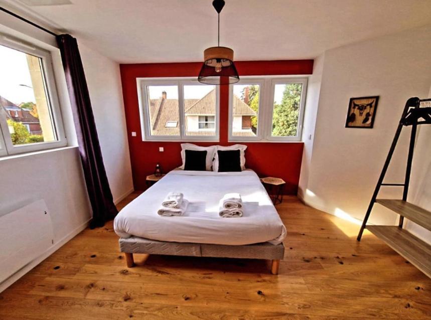 White House Dhavernas - Free Parking - Proche Centre Appartement