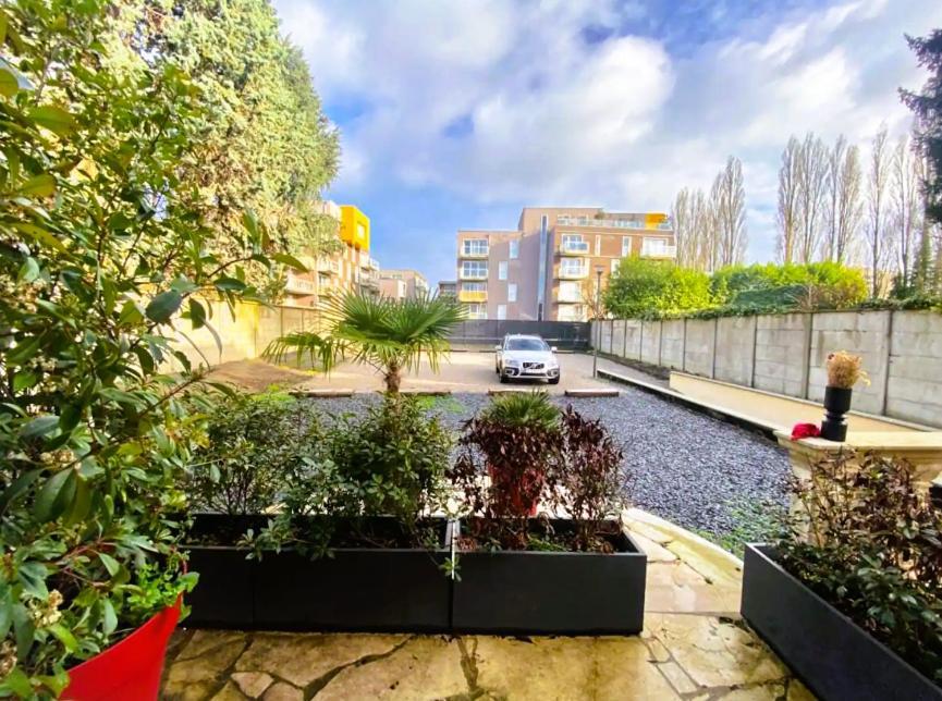 White House Dhavernas - Free Parking - Proche Centre Appartement Amiens